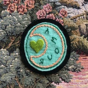 🧵 Sew-on patch - Moon & « Amour » - handmade